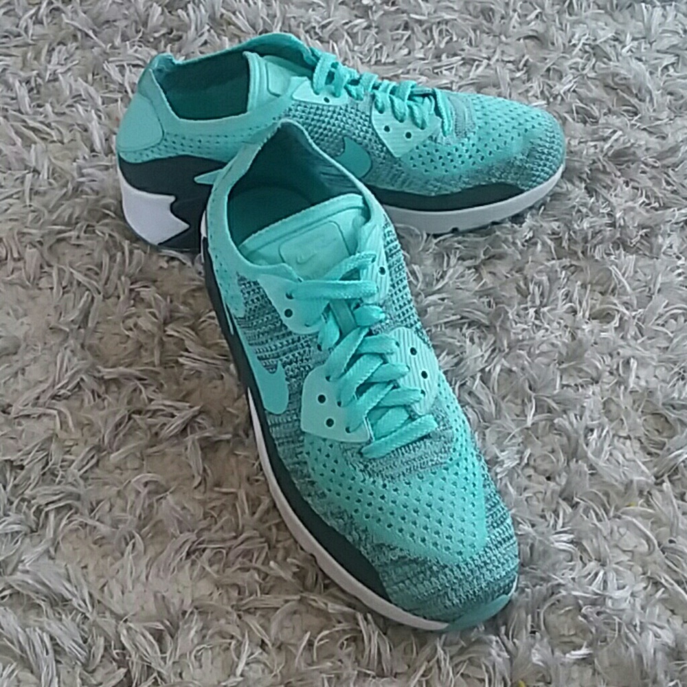 Nike Air Max 90 Ultra Flyknit